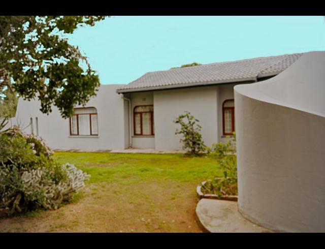 4 BEDROOM HOUSE FOR SALE IN WEST BANK